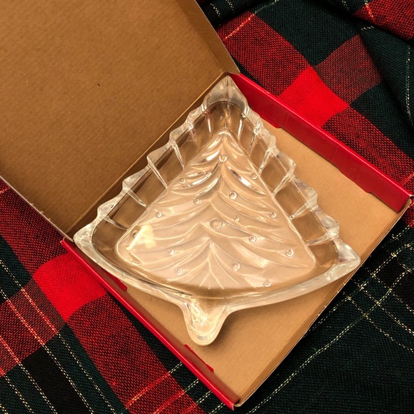 Luminarc Christmas Tree Glass Dish - Picture 3 of 7
